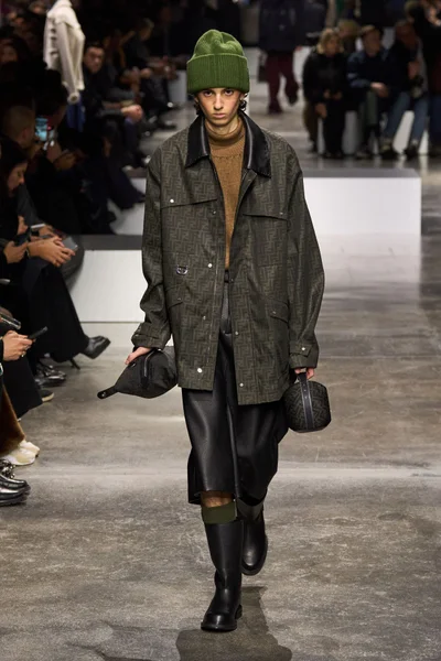 Look 6